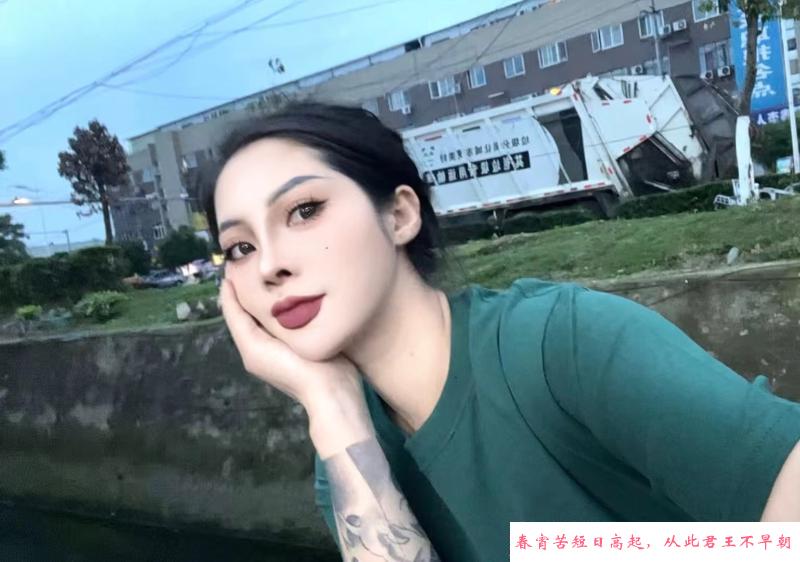 欧美风骚货 第1张