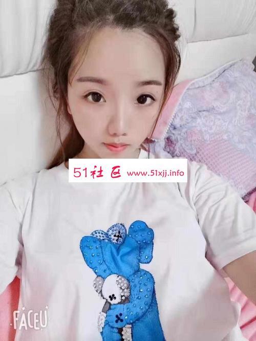 居家服务系，丝袜美足 第1张