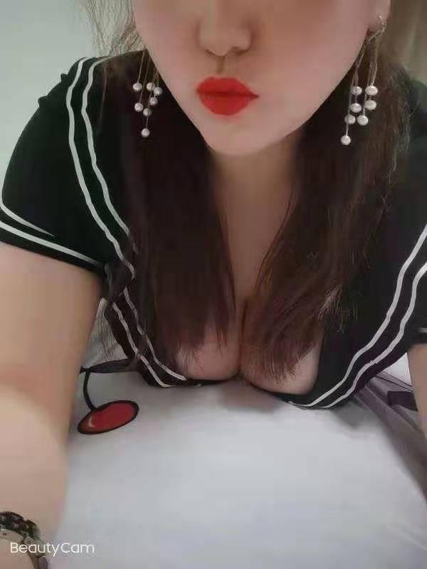 36f大奶骚逼 第1张