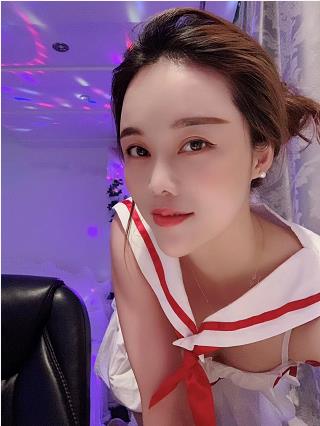 罗湖的一个小妹 第1张