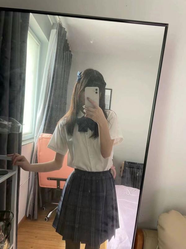 三山街小萝莉暖暖 第2张