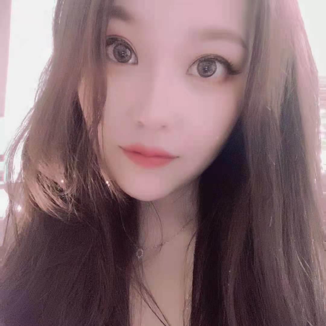 奶子很大的东北妹儿一只手握不住 第1张