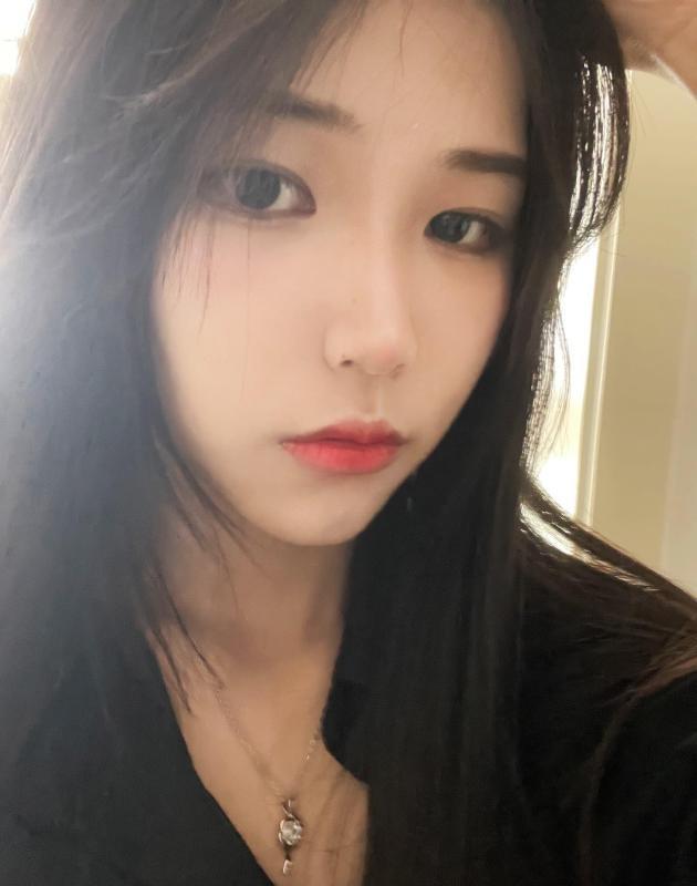 青羊颜值长腿妹子 第1张