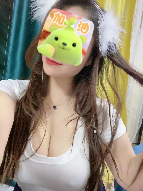 巨乳良家熟女 第2张