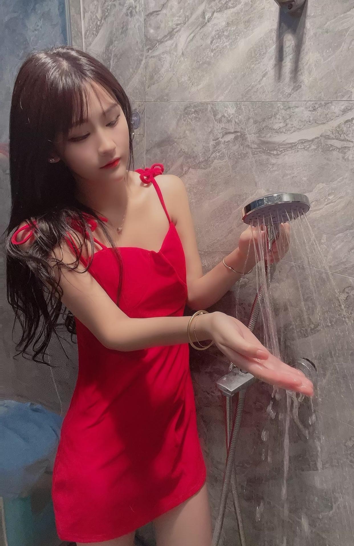 雨花区好身材的小美女，插起来很顺滑 第2张