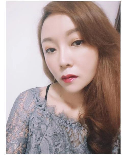 性价比超高的兼职高冷少妇 第2张