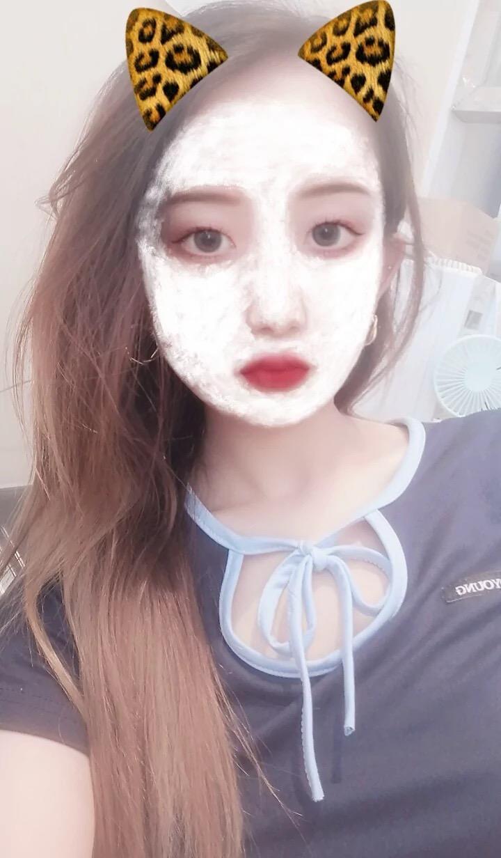 探花20岁粉嫩妹子，长腿b紧 第3张