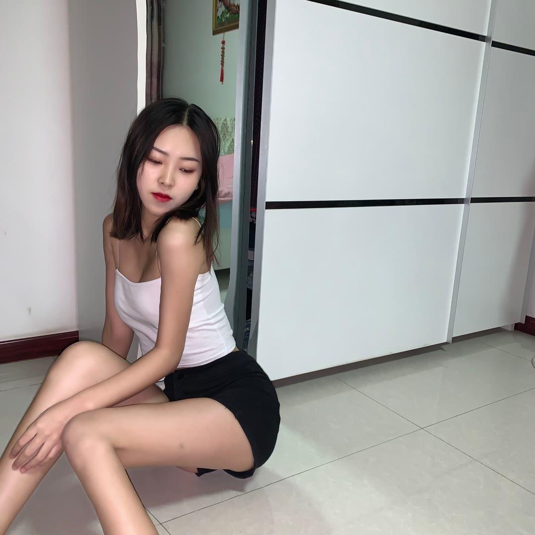 黄埔萝莉音妹子小雅，娇小可爱型，抱着干更爽 第3张
