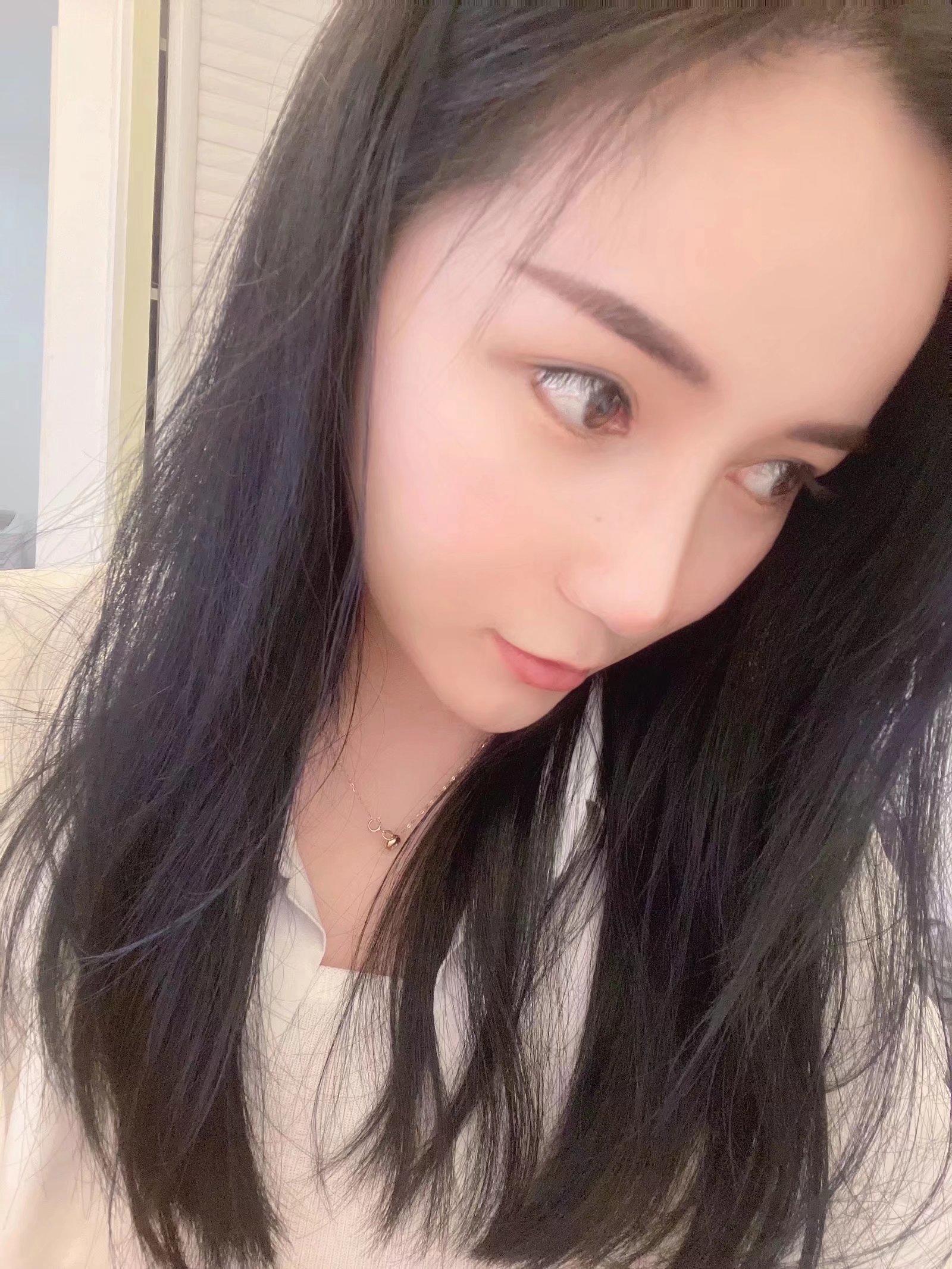 回购多次的敏感娇小类型的妹子 第2张