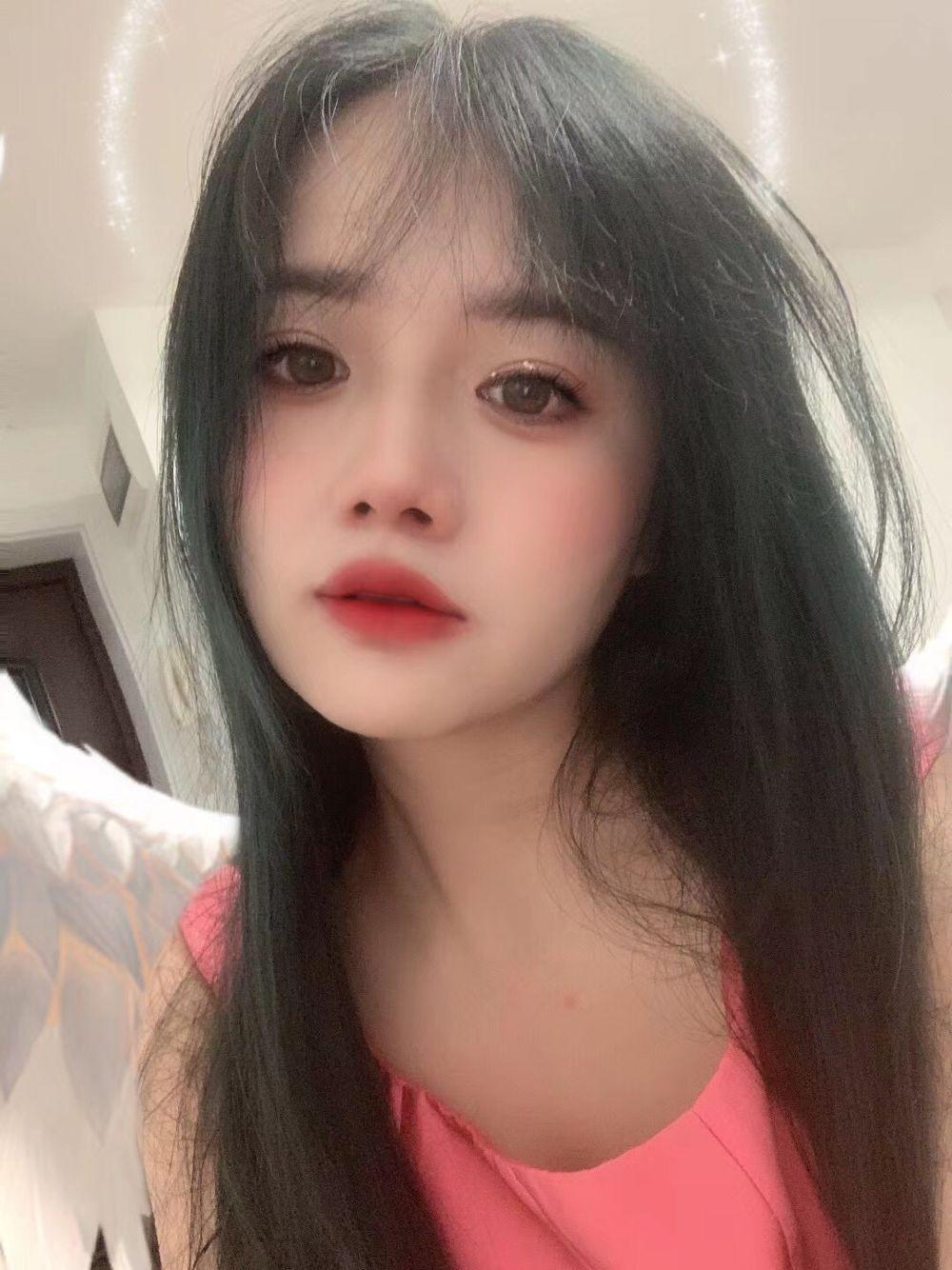 雨天兼职美容院小姐姐楠星,爱打王者的逗比妹子 第1张